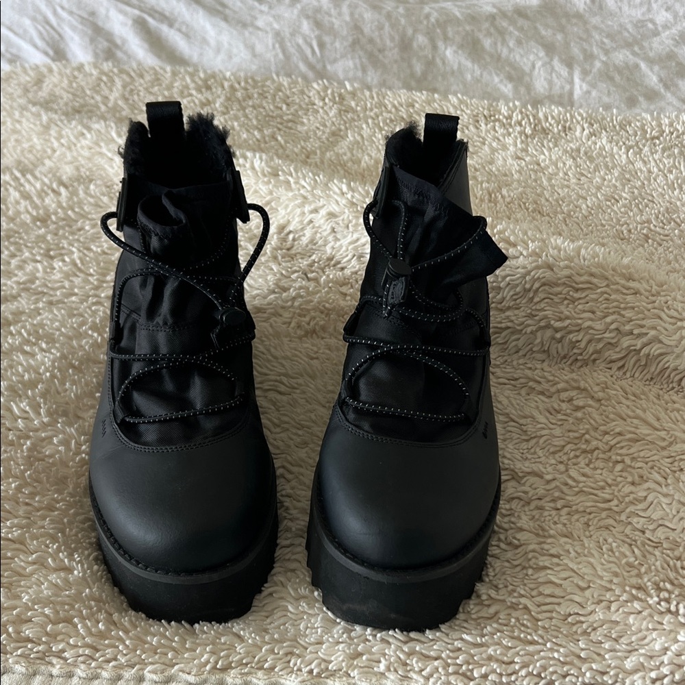 Ugg Classic Rising Toggle Platform Boots - Picture 2 of 6